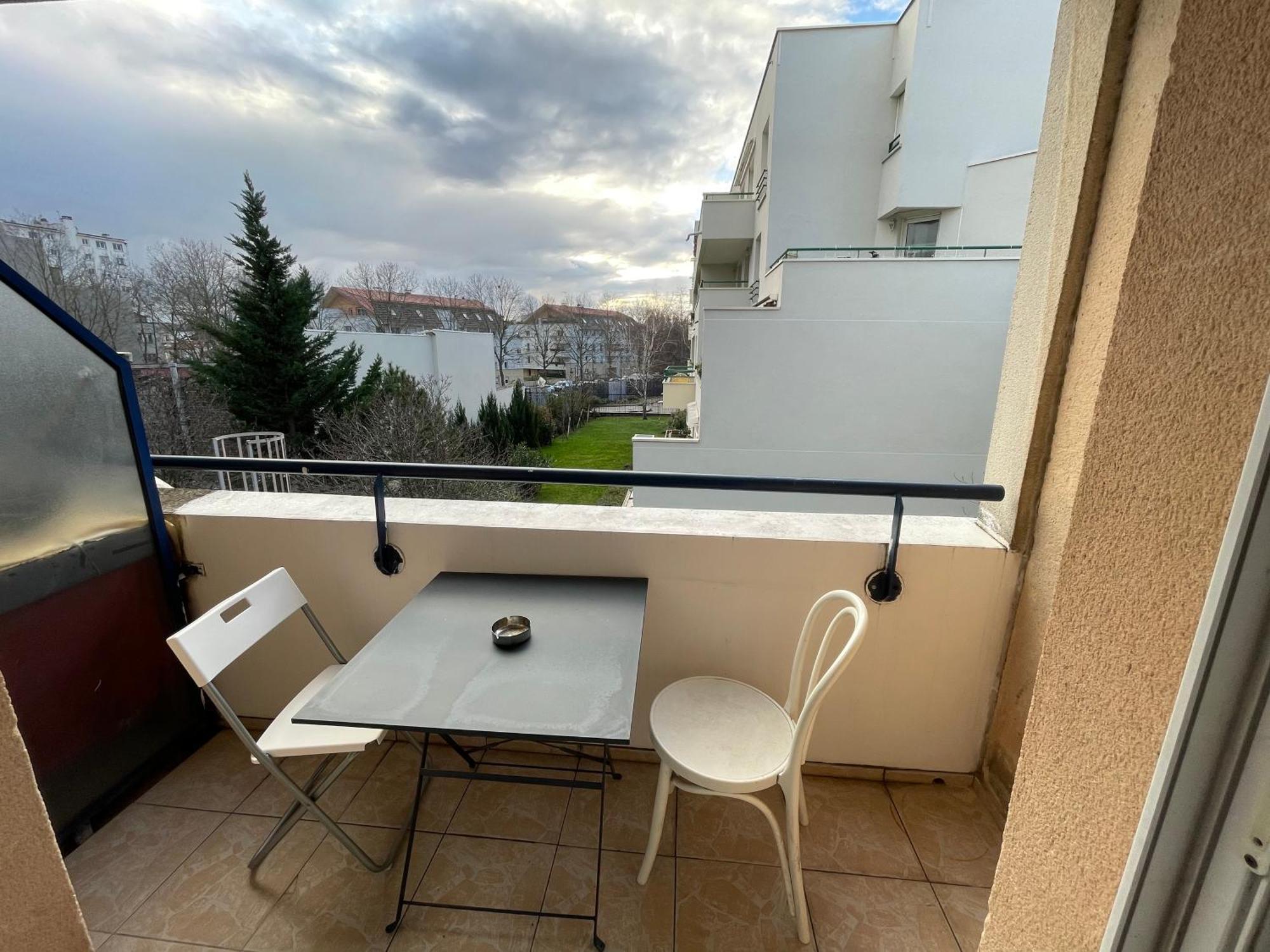 Exclusive Private Apartment By Warilco - Pleyel 25 M2 - A 1 Minute De La Station Metro Carrefour Pleyel Сен-Дени Экстерьер фото